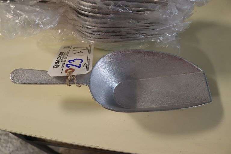 Times 17 - Pinch AMS-FB-16 aluminum 16 oz scoops