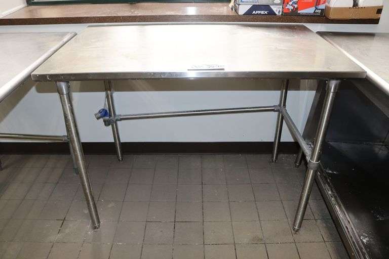 30" x 48" stainless open base work table - missing one side rail