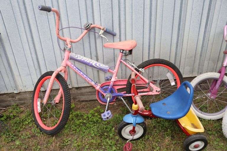 All to go - 4 kids bikes & trikes