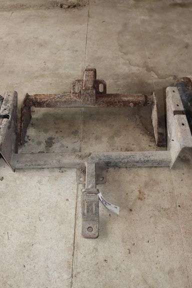 Pair to go - Truck hitches - unknown