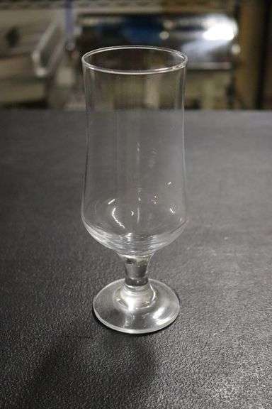 Case of Acopa 15 oz hurricane glasses (missing 1)