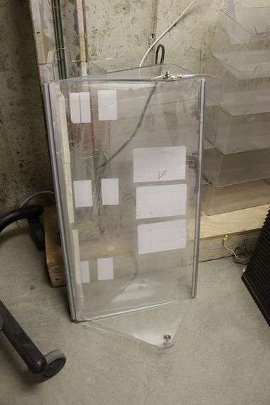 All to go - assorted acrylic displays and 2 dip cabinet lids