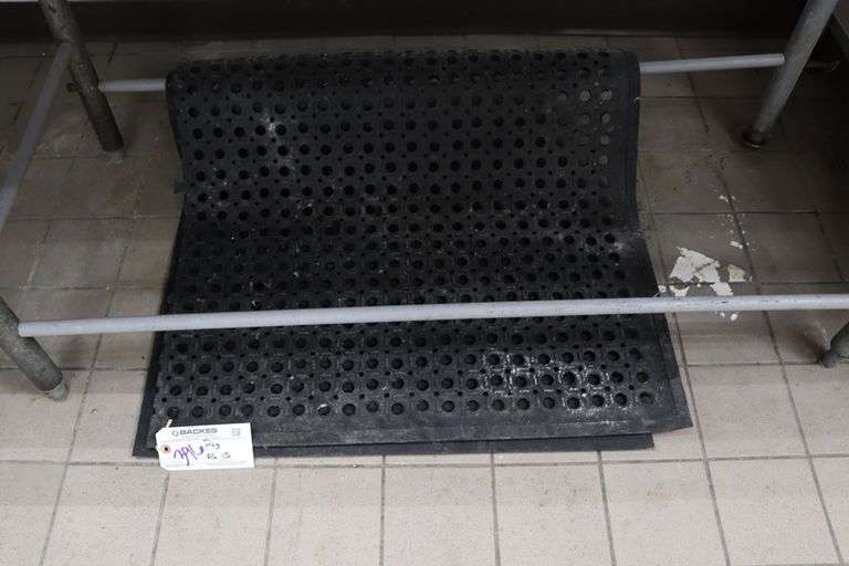All to go - as is anti fatigue mats