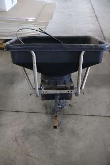 JRCO 1" hitch mount salt spreader - no power switch