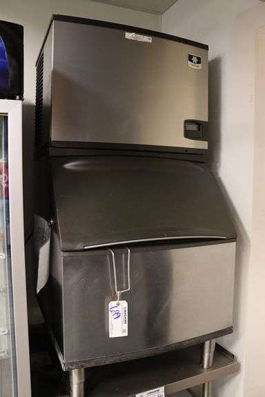 Manitowoc model IY0504A-161 ice cuber with bin
