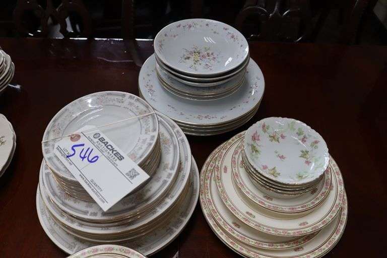 All to go - assorted fine China