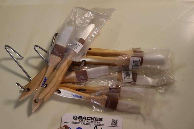 All to go - assorted Sparta basting brushes