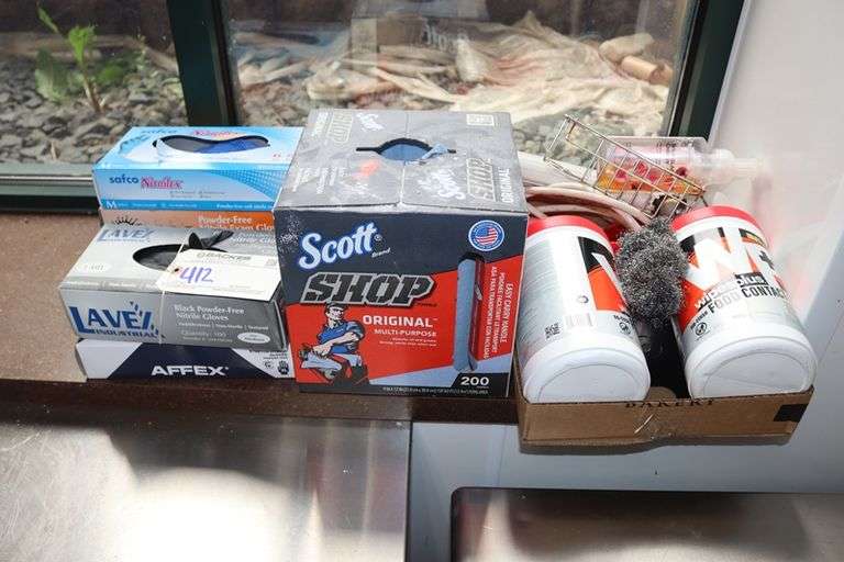 All to go - assorted cleaning products
