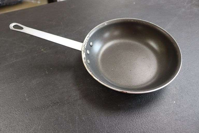 Times 3 - 8 1/2" skillets