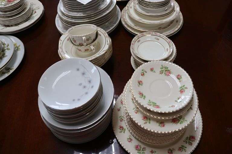 All to go - assorted fine China