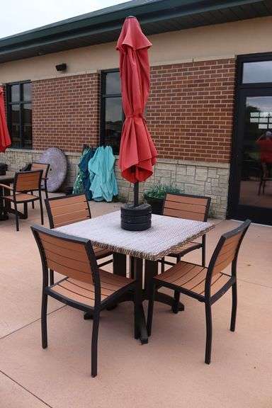 Patio set - 36" x 36" Grosfilex patio table with 4 chairs and umbrella and weights