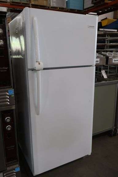 Frigidaire FFTR1814TW0 refrigerator