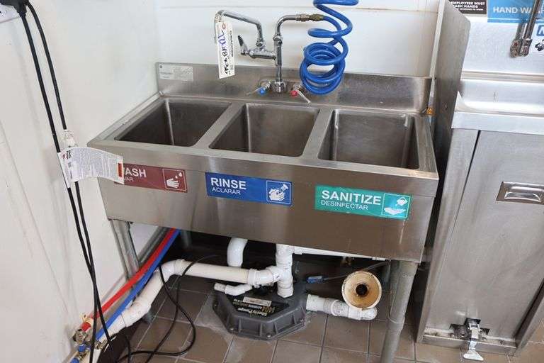 Advance 18" x 36" stainless 3 bin sink with hose and nozzle