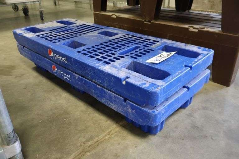 Times 2 - 18" x 48" x 8" Tall poly dunnage racks