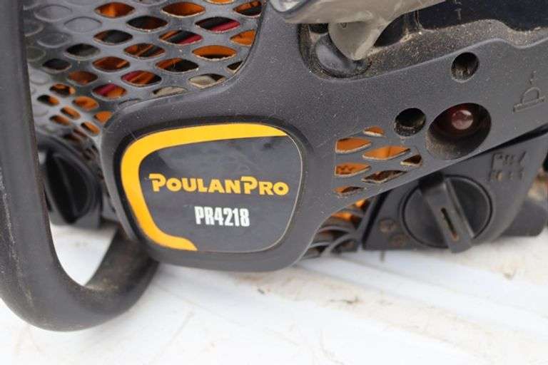 Poulan Pro PR4218 gas chain saw