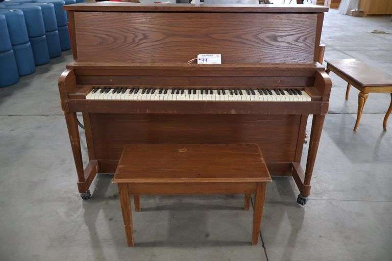Baldwin 57" wood upright piano with bench