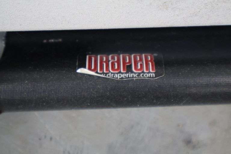 Draper 84" pull down projection screen