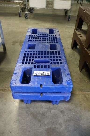Times 2 - 18" x 48" x 8" Tall poly dunnage racks