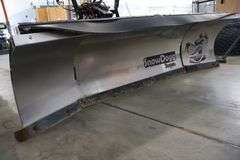 Snow Dogg XP810 stainless snow plow - hydraulic side extension from 8' to 10'