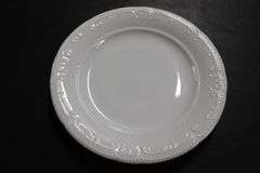 Times 48 - Delco  ornate catering/wedding - 9 1/2" plates