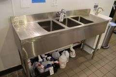 18" x 60" Advance SLB-53C stainless 3 bin bar sink