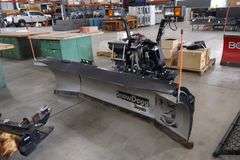 Snow Dogg XP810 stainless snow plow - hydraulic side extension from 8' to 10'