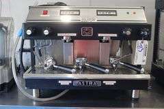 Astra 2 bar Super Automatic espresso machine and steamer - model M2-012 - single phase - nice unit