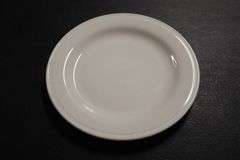 Times 84 - Syracuse 9 3/4" white plates