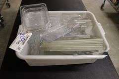 Bussing box with acrylic lids