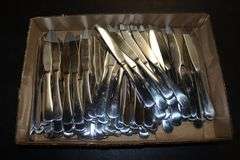 Times 6 dozen - heavy duty knives - matches forks