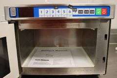SolWave SWAHD12 2022 commercial microwave
