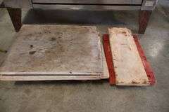 Bakers Pride Y600 gas stack slate deck pizza ovens - 1 piece of slate is cracked