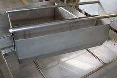 Like New - Belshaw HG18CSS portable stainless glazing table w/ stainless cover