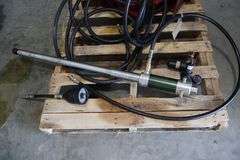 Westward pneumatic oil barrel pump with hose, reel, & metered dispenser
