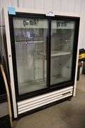 True GDM41SL-60 portable sliding glass 2 door merchandising cooler