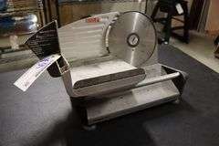 Waring Pro food slicer - 7 1/2" need cleaned
