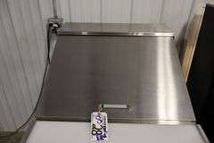 Atosa MFS8305GR portable stainless 1 lid, 1 door sandwich prep table - AS IS - not cooling