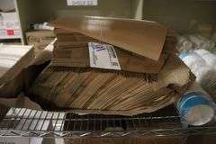 Bale of Choice 12# paper bags