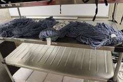 Shelf to go - mop heads