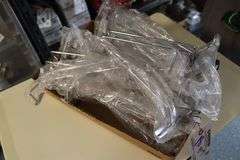 Box to go - Pinch hanging bar glass rails