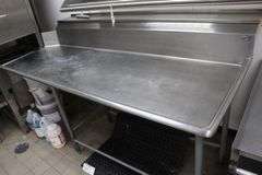 30" x 84" stainless right hand clean table