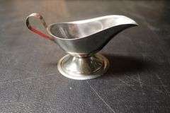 Box to go - stainless gravy boats