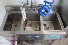 Advance 18" x 36" stainless 3 bin sink with hose and nozzle