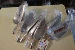 Times 7 - Pinch AMS-24 aluminum 24 oz scoops