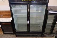 True GDM-49-HC-TSL-01 glass 2 door cooler - nice