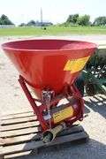 Cosmo model P fertilizer spreader, model S-500-UK, s/n 1001079115