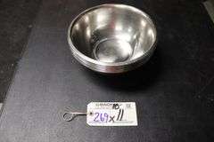 Times 11 - Choice stainless mixing bowls