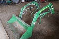 2006 John Deere 2305 riding lawn tractor with 200CX loader, 60" mower deck, & back 3 point - 978 hours, some damage to front - runs goods