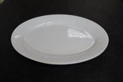 Times 25 - Oneida bright white 13" platters
