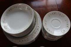 All to go - assorted fine China